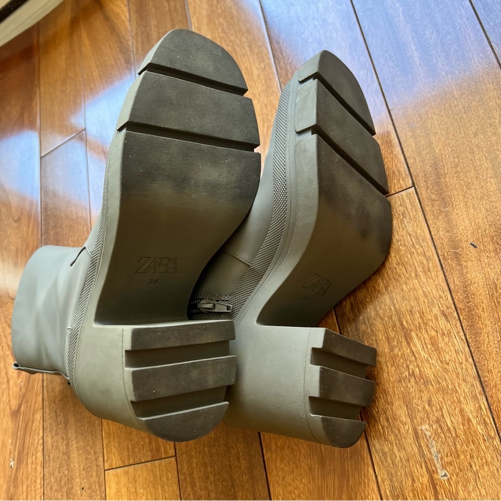 Zara Rubberized Green Khaki Mid Heel Ankle Chunky Platform Lug Sole Boots 38 - Picture 11 of 12